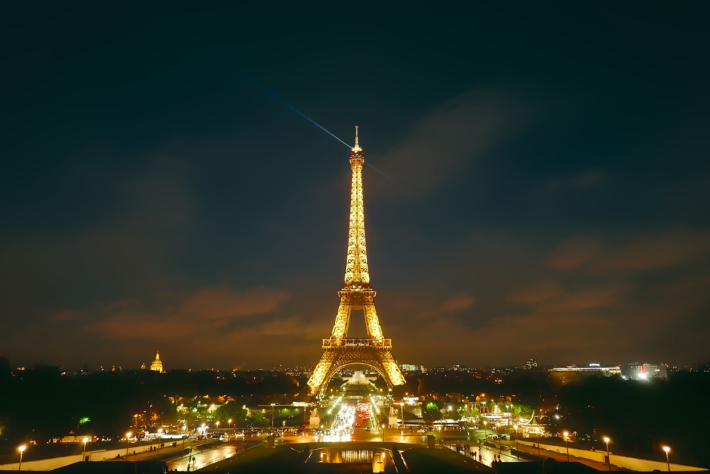As obras magnas produzidas pela espécie humana para ficar na eternidade 10 A Torre Eiffel