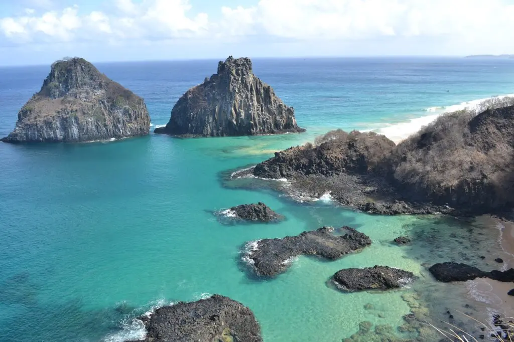 Lugares no Brasil para conhecer antes de morrer 9 fernando de noronha 4590866 1280