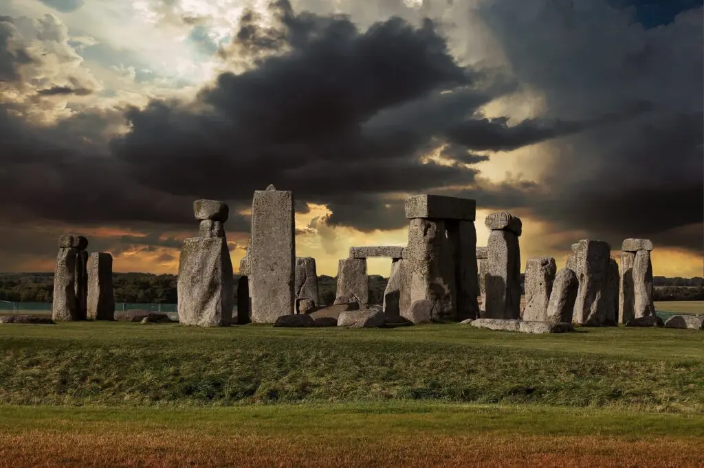 Os 5 lugares mais misteriosos do mundo que desafiam a compreensão humana 3 stonehenge g52c906d78 1280