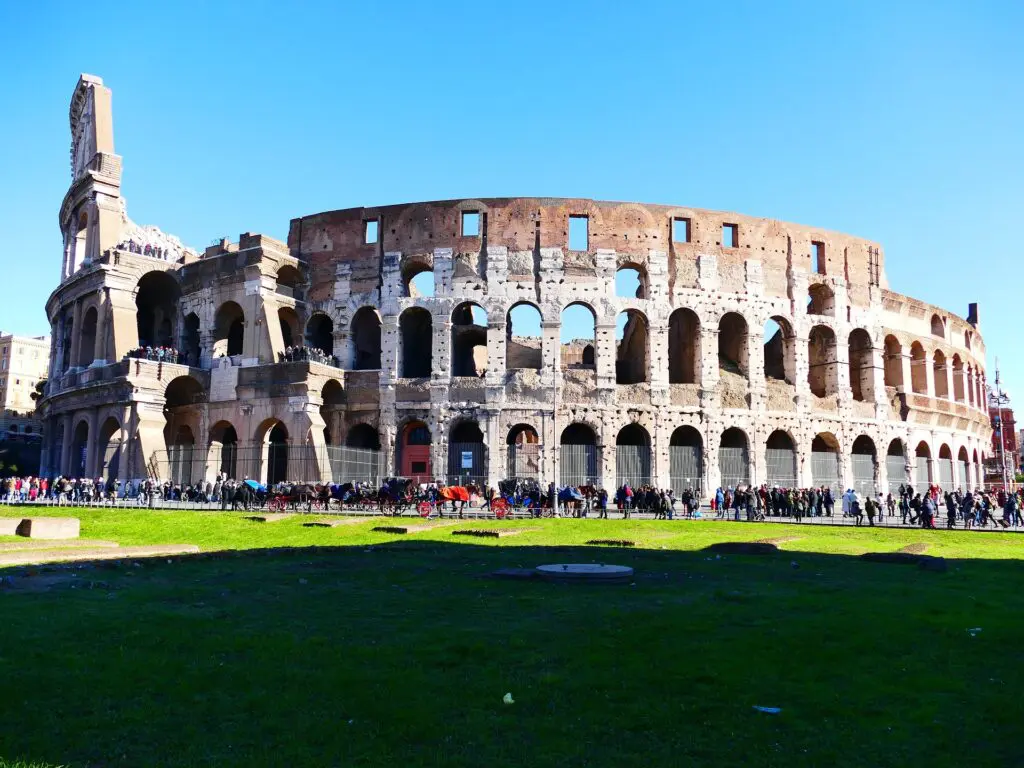 Conheça os 5 locais turísticos mais visitados do mundo 5 coliseum 601765 1920