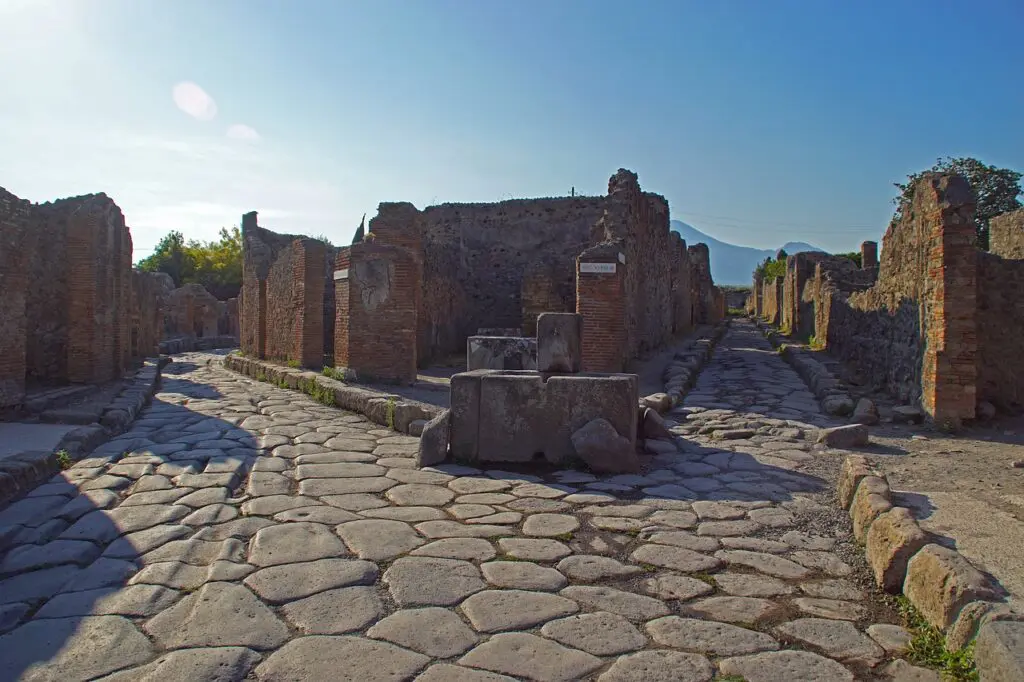 O mistério das ruas antigas com mais de 2 mil anos nas quais as estrelas nascem do chão 3 pompeii 3704263 1280