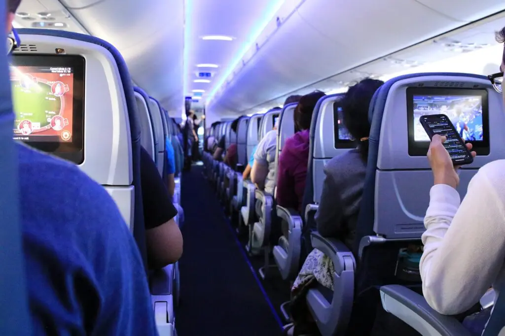 27 lugares incríveis do planeta para você fazer uma viagem inesquecível 22 flight 4516478 1280
