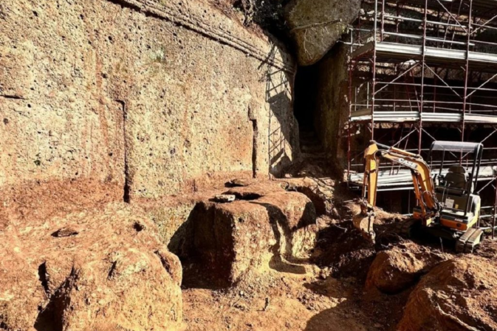 Tumba de 2,5 mil anos é encontrada preservada na Itália 2 jornal cedro img 13 9