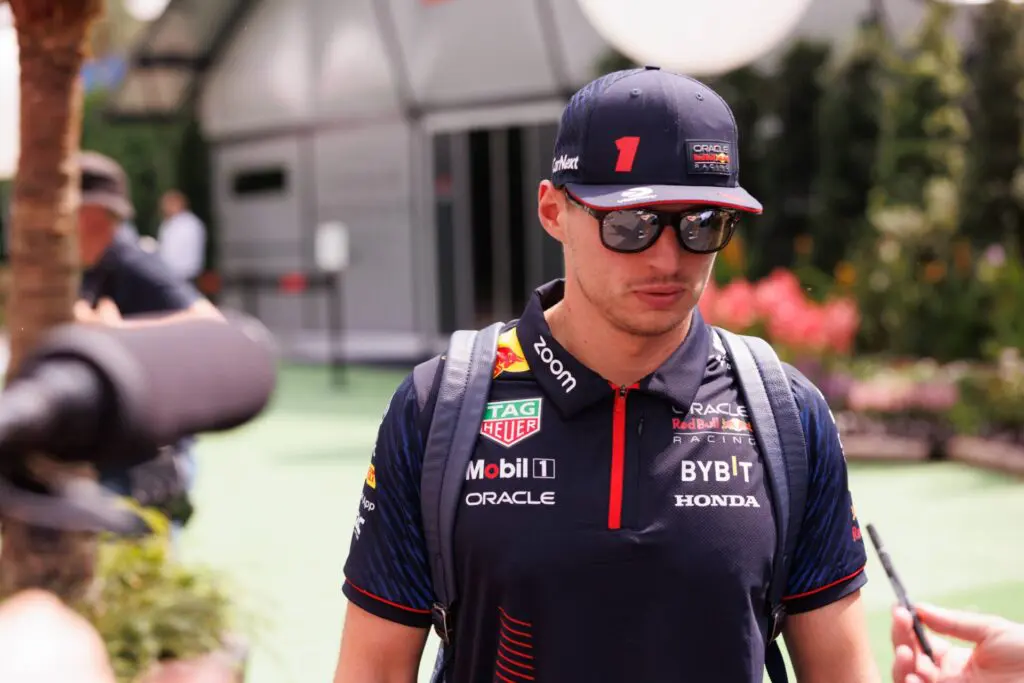 Verstappen coloca em dúvida futuro de Pérez na equipe 2 Max Verstappen