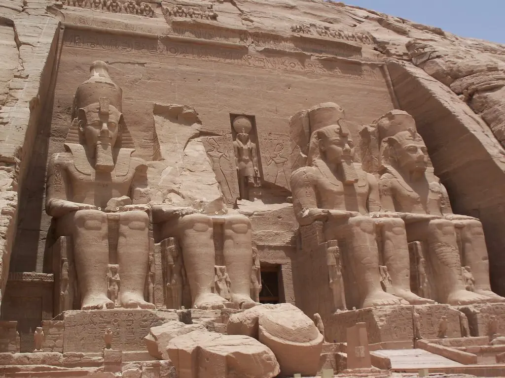 Descoberta histórica identifica o sarcófago original de Ramsés II 2 ramses