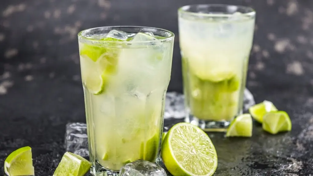 Como fazer uma caipirinha clássica 2 caipirinha