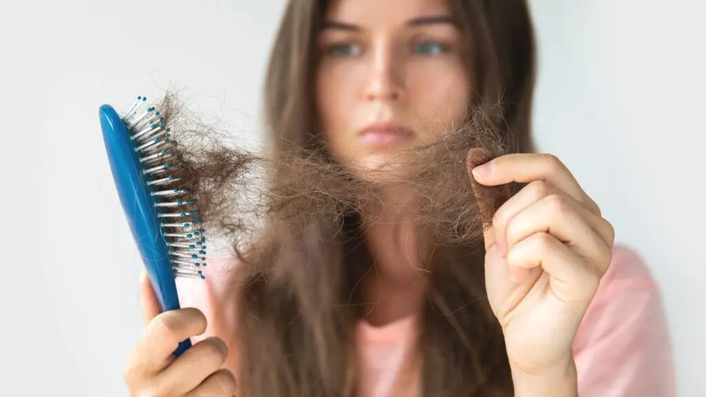 Motivos para seu cabelo estar caindo 2 cabelo