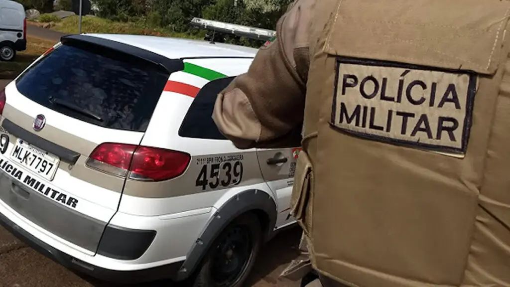 PM flagra adolescente de 13 anos dirigindo no centro 2 A equipe PM realizava patrulhamento quando avistou o adolescente