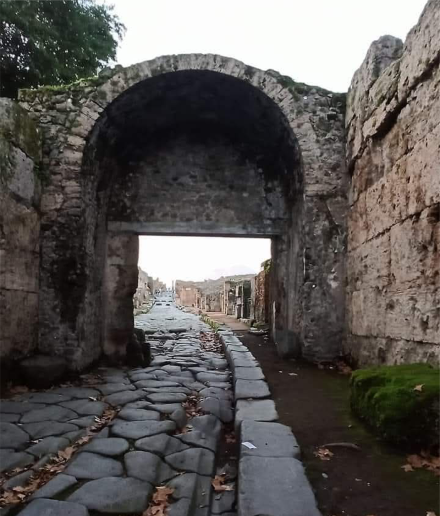 O portal de Pompéia que abriu-se para revelar segredos antigos 2 pompeia 1