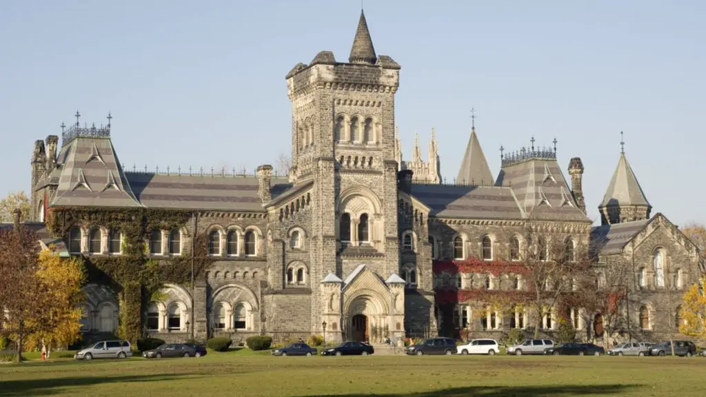 19 universidades fora do Brasil que aceitam a nota do Enem 4 universidades