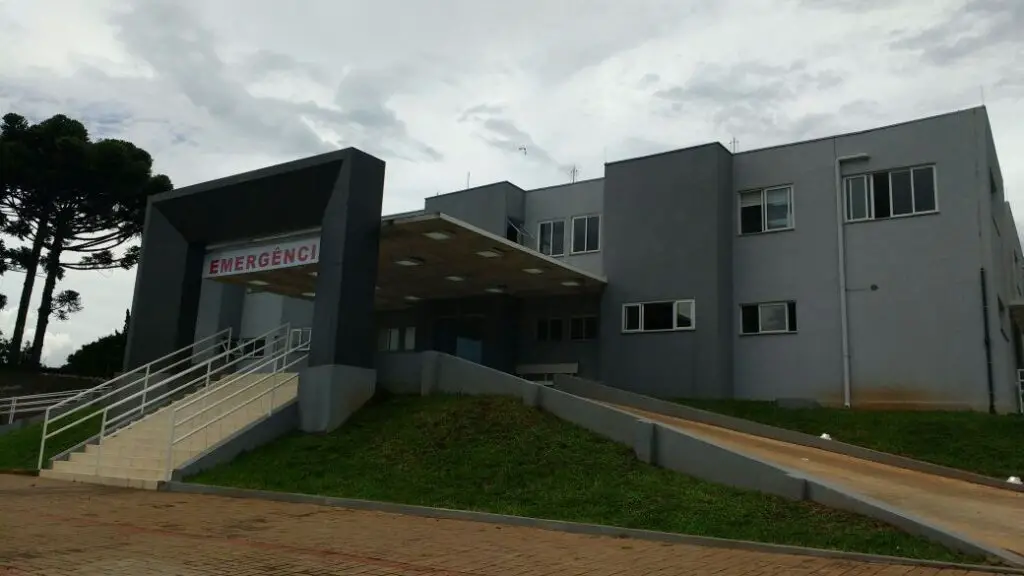 Alta procura devido a síndromes gripais e respiratórias gera demora no atendimento no Hospital Municipal 2 Alta na procura por atendimento no hospital acaba atrasando outros atendimentos. Hospital alerta para que os pacientes busquem atendimento nos postos de saúde