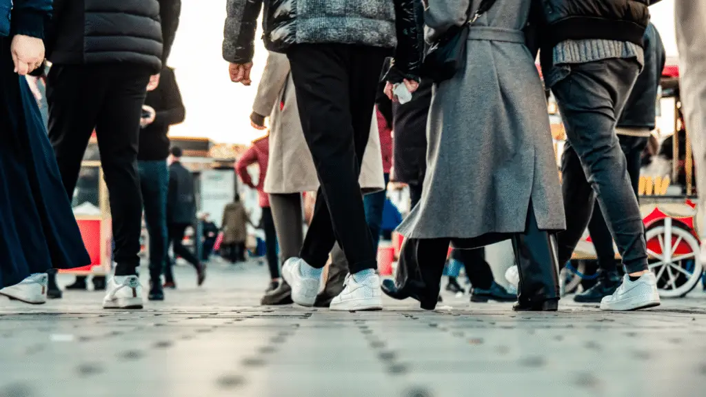 Compras para o Dia das Mães devem crescer mais de 9% e movimentar bilhões em 2025 2 Com alta de 9,24% em relação a 2024, Dia das Mães promete aquecer o varejo com maior uso de cartões, foco em lojas físicas e gasto médio de R$ 249 por presente