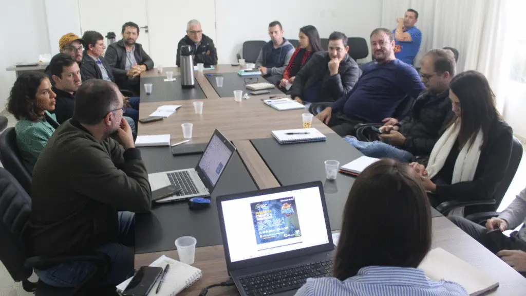 Sessão de Crédito e Rodada de Negócios é tema de reunião em Bom Jesus do Sul 4 crys 30 2