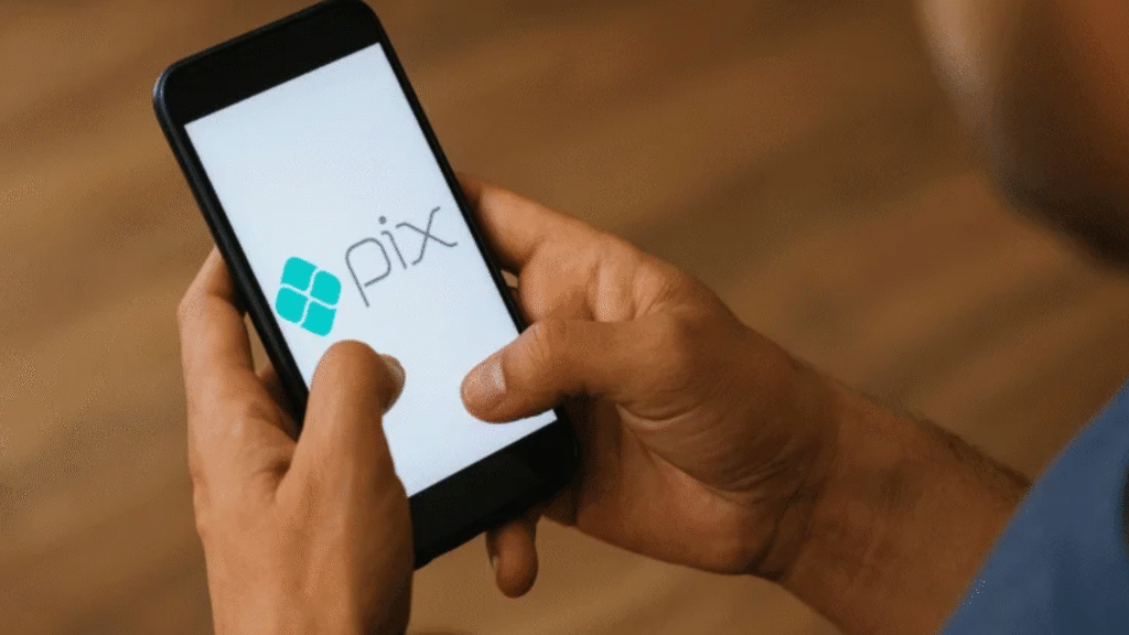 Banco Central anuncia medidas contra fraudes no Pix 2 Banco Central anuncia medidas para reforçar segurança do sistema financeiro, com mudanças no Pix, contas-bolsão e regras para fintechs.