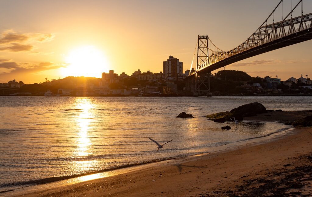 10 destinos encantadores de Santa Catarina 2 bridge 6851672 1280