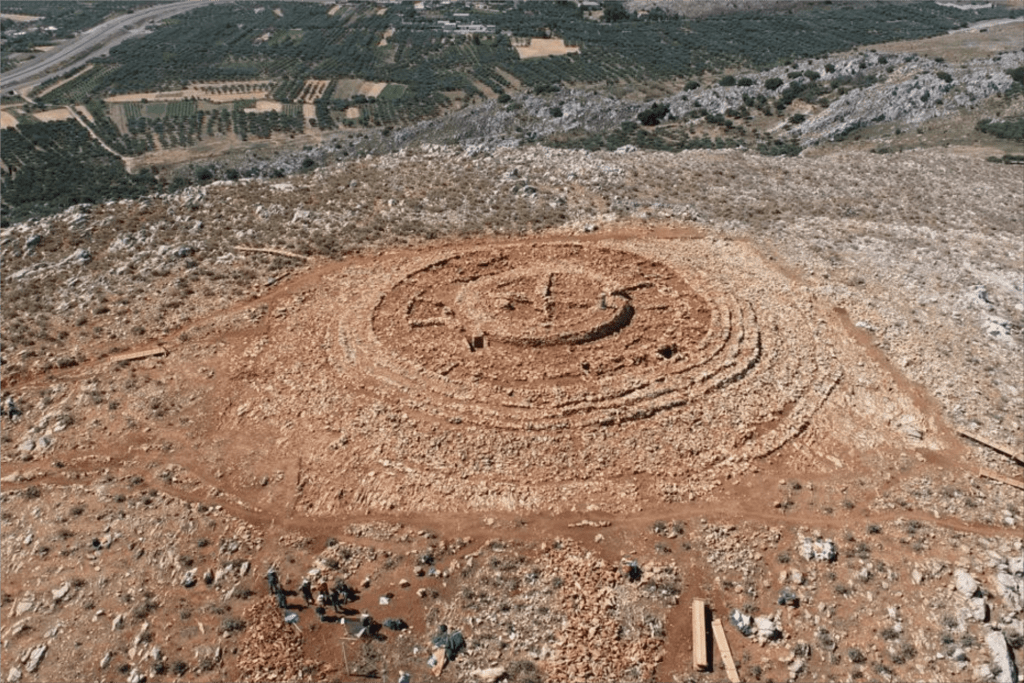 Impressionante estrutura de 3,5 mil anos é descoberta pelos arqueólogos 2 estrutura 1