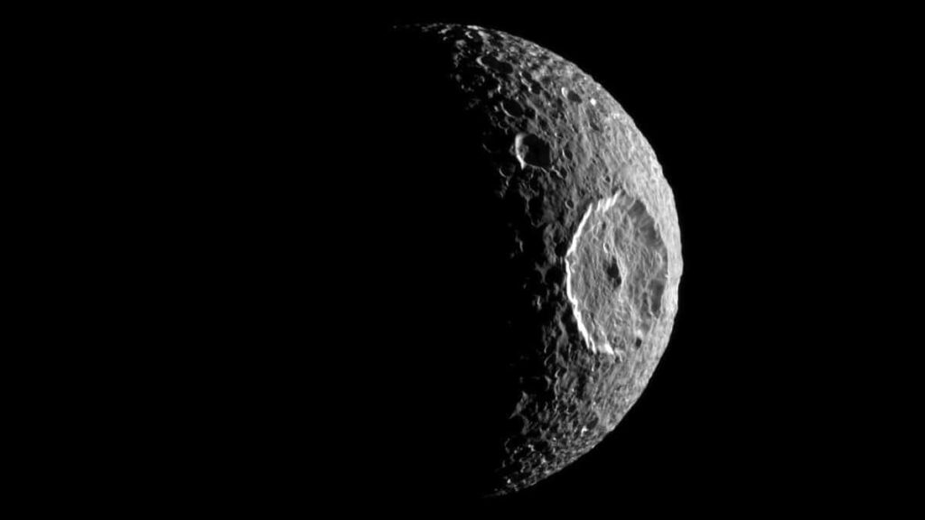 mimas lua saturno capa