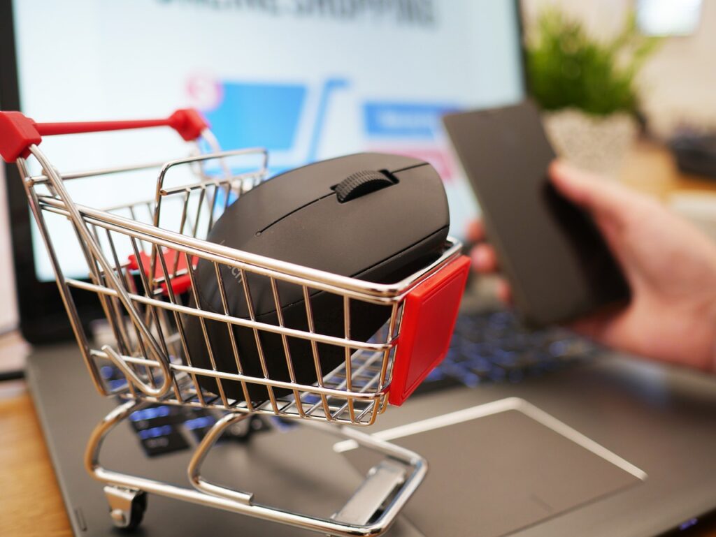 online shopping 4516037 1280