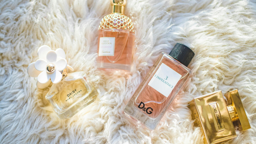 Dicas de como fazer seu perfume durar mais tempo 2 BBBBBBBBBBB 17