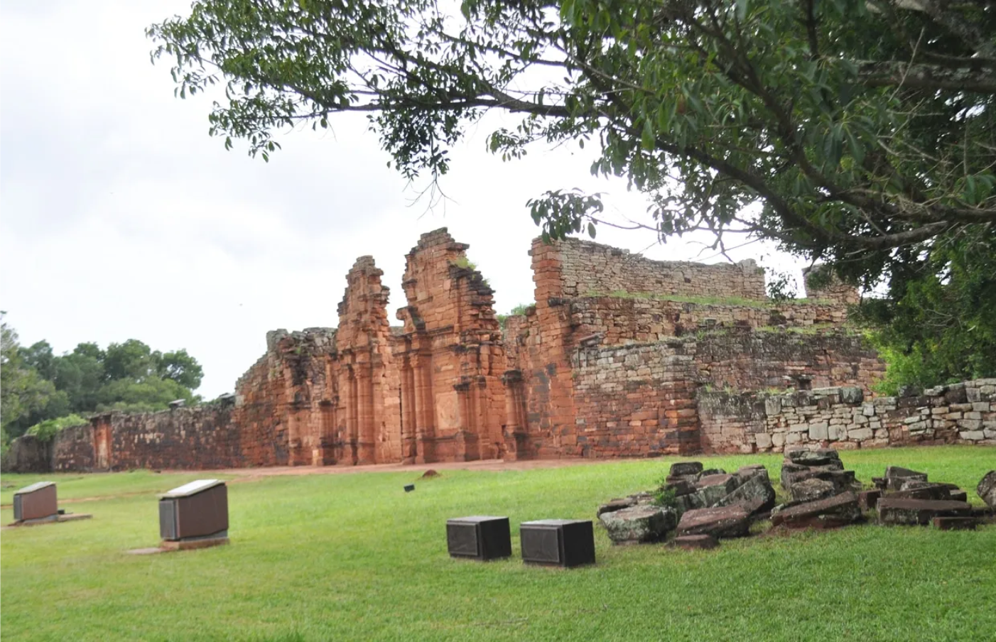 ruínas de San Ignácio