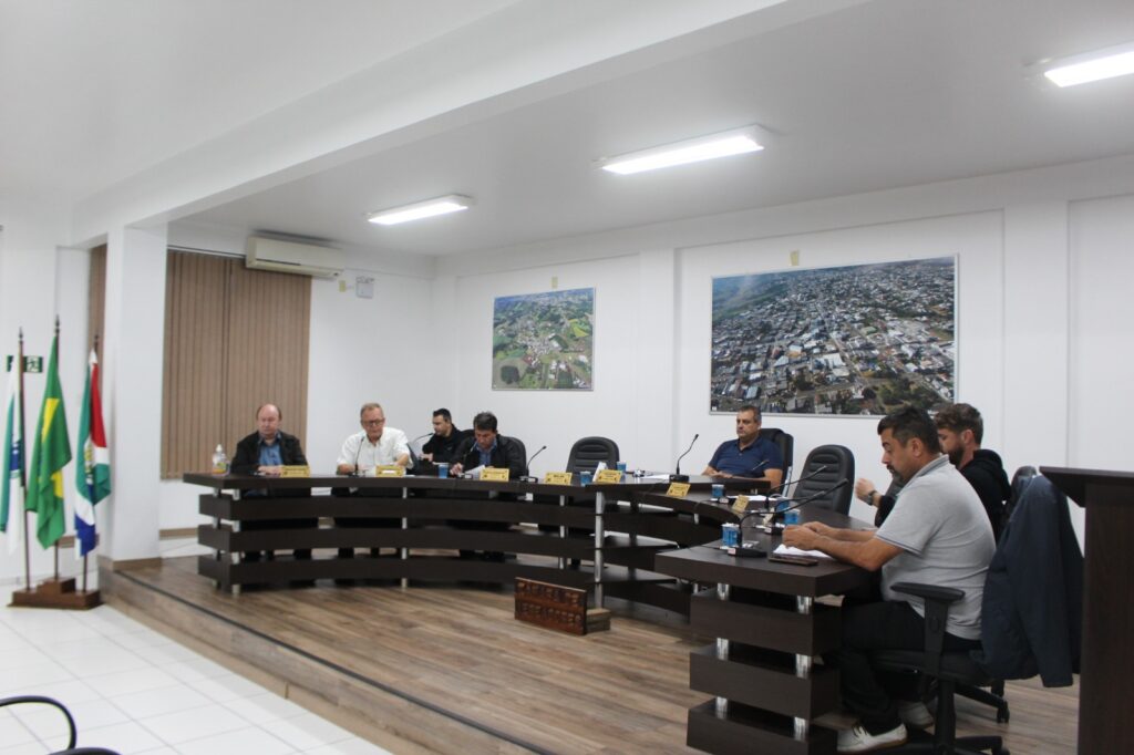 Sessão Ordinária na Câmara Municipal de Vereadores de Barracão