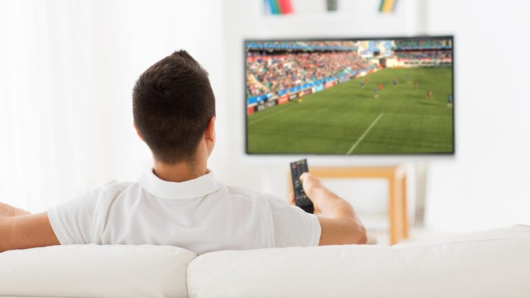 Onde ver os jogos de hoje (26/04/24): horários e transmissões ao vivo do futebol