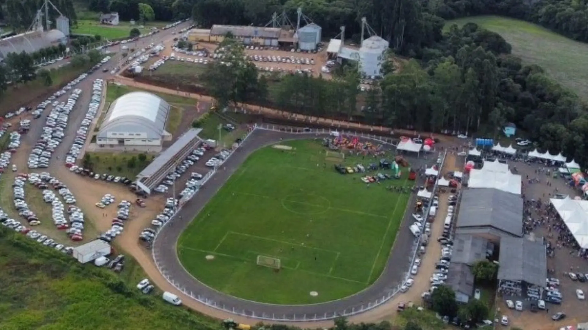 Espaço onde acontecerá a Expo Guarujá já esta pronto