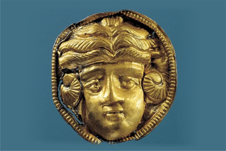 Arqueólogos amadores descobrem antigo retrato de bronze de Alexandre, o Grande