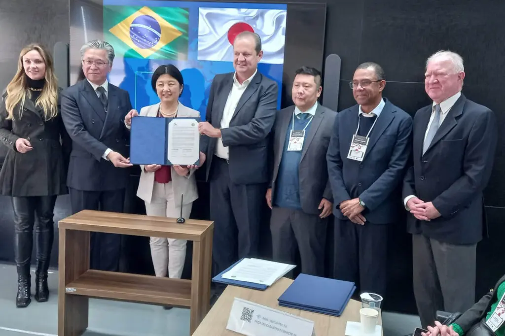 Paraná firma acordo para intercâmbio de estudantes com universidade do Japão 2 1