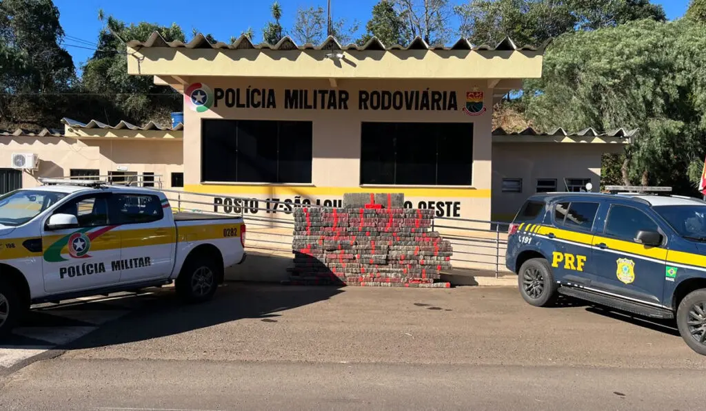PRF e PRE apreendem caminhonete com mais de uma tonelada de maconha