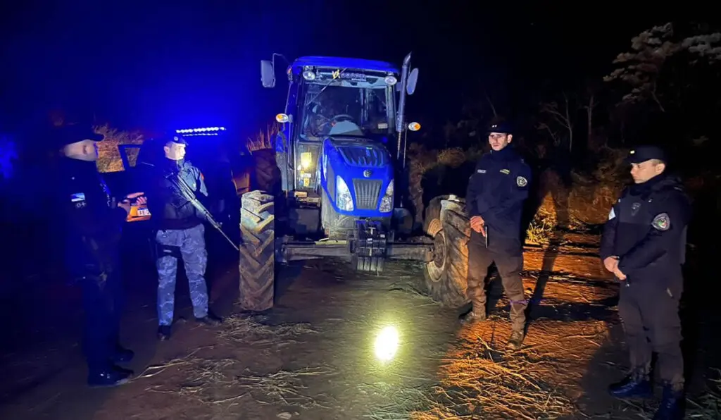 Trator roubado em Santo Antonio do Sudoeste é recuperado pela Polícia Argentina