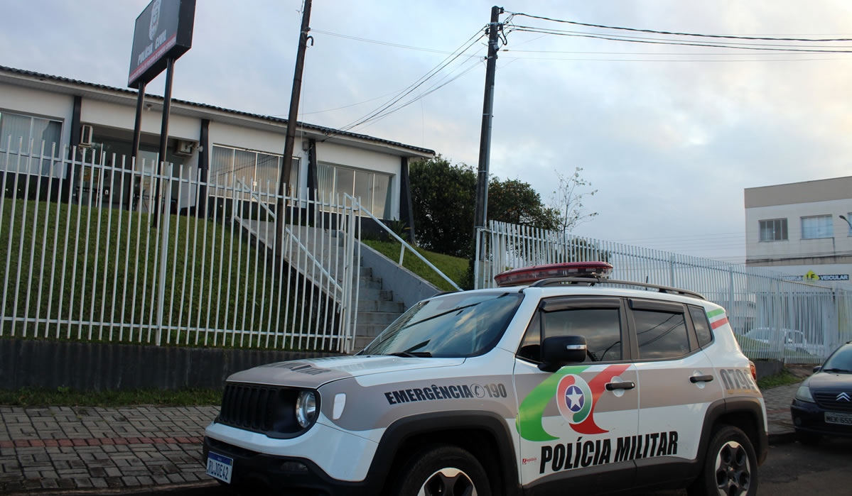 Vítima segue ladrões e com ajuda da PM recupera produtos furtados, em Dionísio Cerqueira