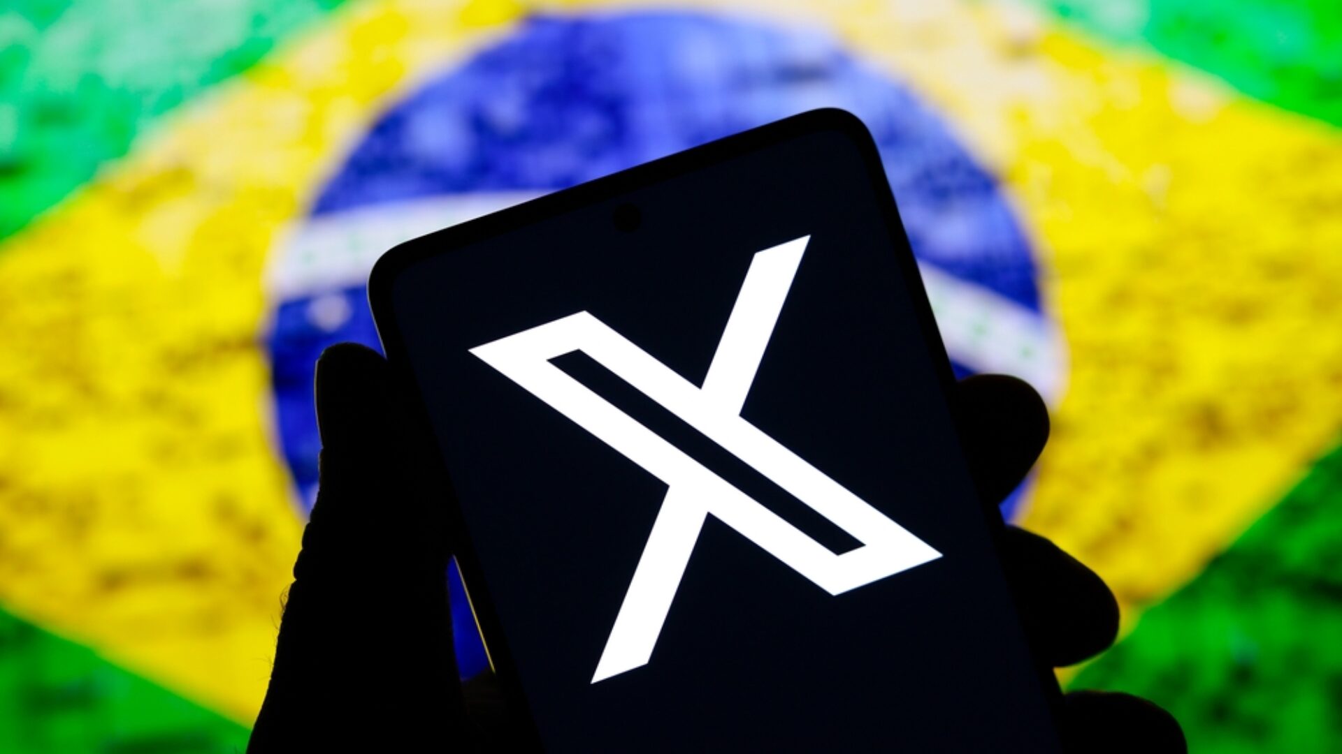 Rede social X pagará R$ 28,6 milhões para voltar a operar no Brasil