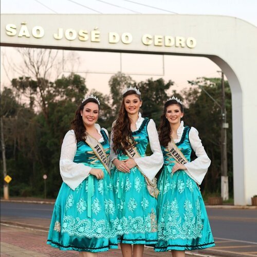 Baile da 31ª Oktoberfest de Santa Terezinha acontece neste final de semana