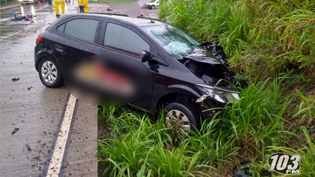 Outras duas pessoas ficaram feridas. Acidente ocorreu na manhã desta sexta-feira, na Linha Guataparema em Guaraciaba