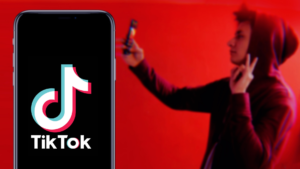 TikTok enfrenta processo por coleta de dados de crianças