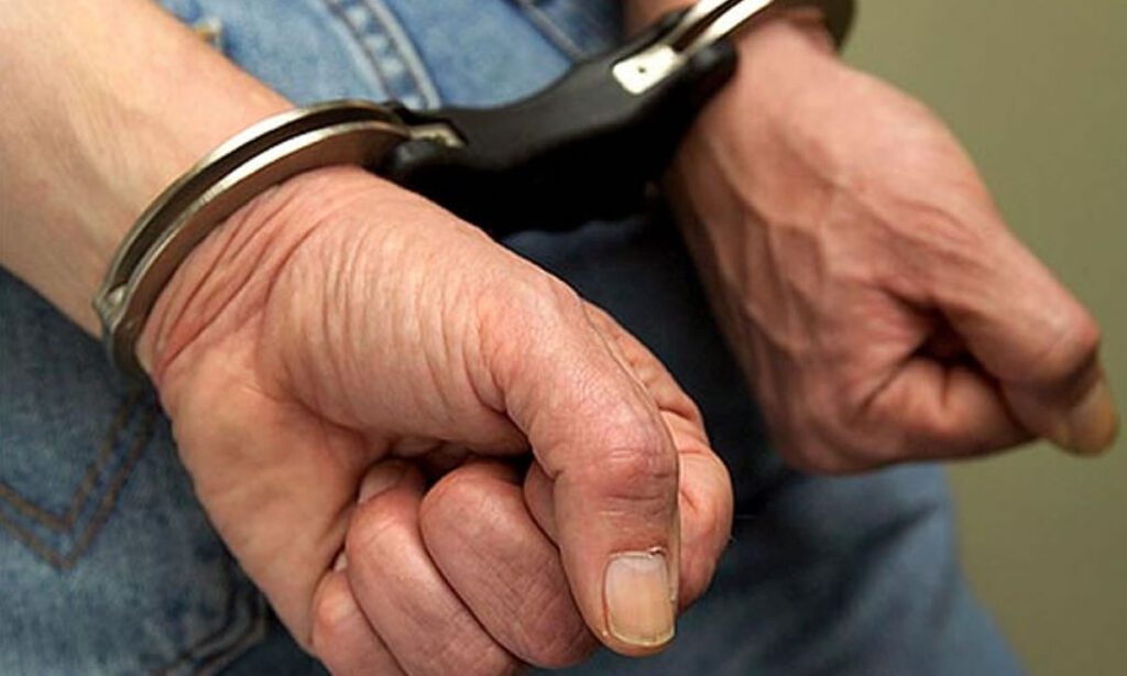 O homem agrediu a filha quando a gravidez veio à tona, prometendo matá-la caso fosse denunciado, e pediu que um sobrinho assumisse a paternidade para não ser investigado