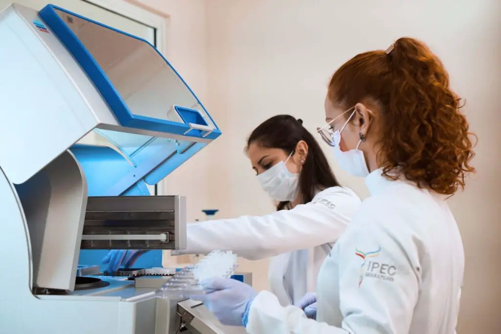 Paraná lidera inovação com pesquisa genética que já coletou 3 mil amostras 2 genética
