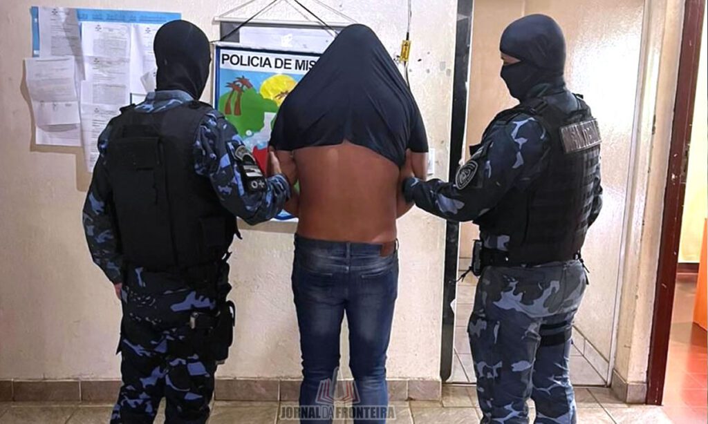 Jovem foi morto a tiros enquanto atravessava propriedade no interior de Bernardo de Irigoyen 15 Segundo a denúncia, o jovem e o pai retornavam para a casa e para encurtar o caminho atravessaram pela propriedade