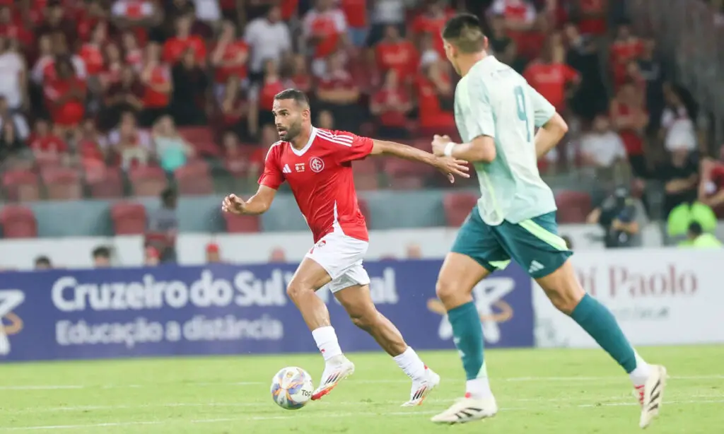 Inter perde para o México em amistoso de lançamento do novo uniforme 2 6thi