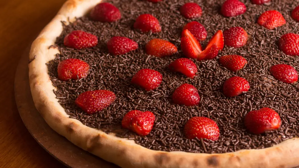 Os 10 sabores de pizza doce mais consumidas pelos brasileiros 2 pizza doce