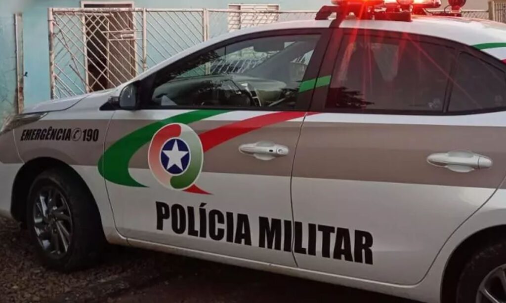 Vítima de violência doméstica, esposa tenta absolver homem que esfaqueou cunhada grávida 2 Homem acabou condenado a mais de 20 anos de prisão em Chapecó; Em seu depoimento durante o júri a esposa e vítima tentou absolver o réu