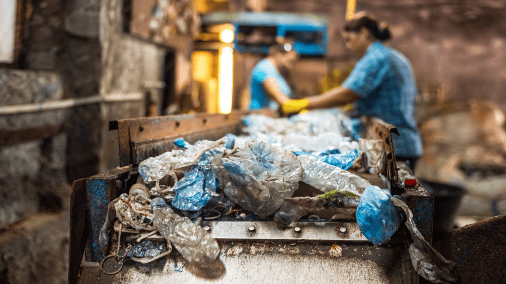 Brasil quebra recorde e recicla mais de 800 mil t de embalagens no agro