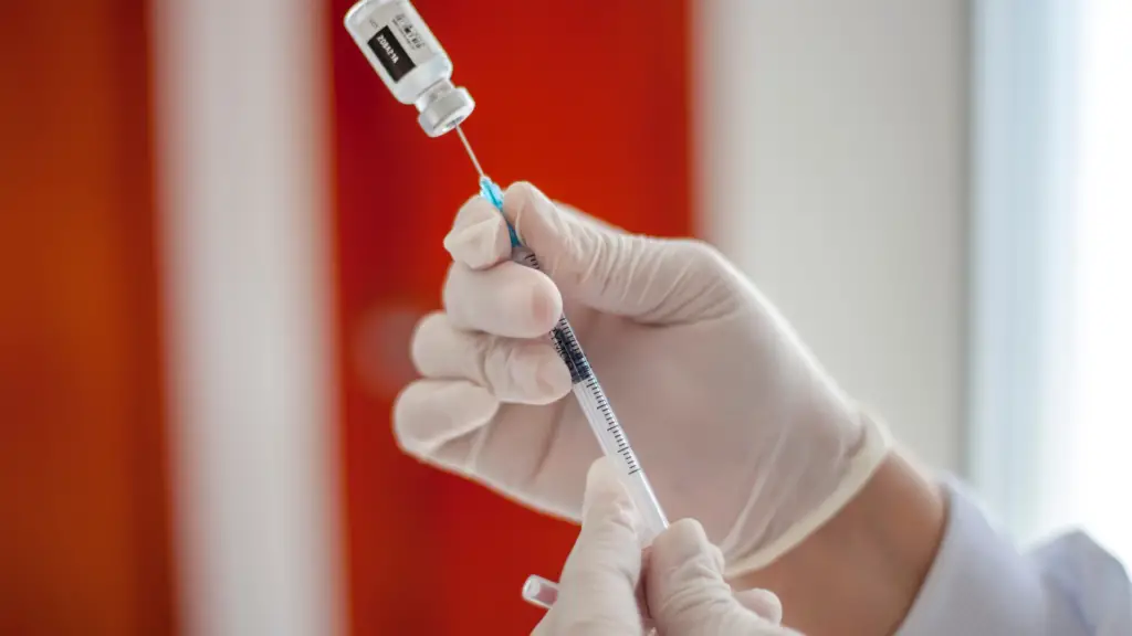 Calendário Nacional de Vacinação inclui vacina da gripe 2 Vacina da gripe entra no Calendário Nacional de Vacinação. Mudanças também envolvem imunização contra poliomielite, rotavírus e Covid-19.