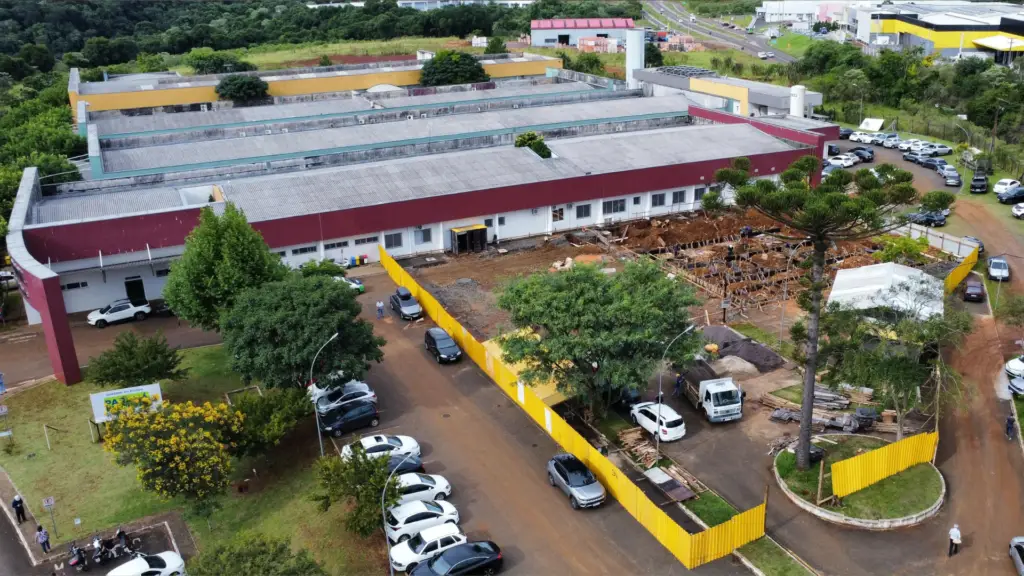 Com investimento de R$ 16,72 milhões, Hospital Regional de Francisco Beltrão ganha ampliação para hemodinâmica, UTI e bloco administrativo, reforçando a saúde pública no Sudoeste do Paraná