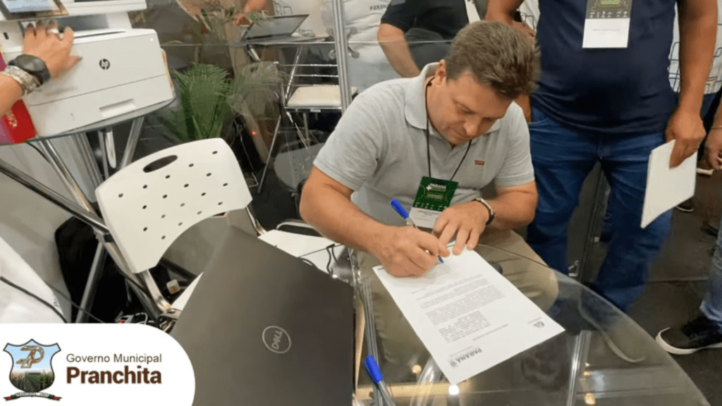 Prefeito Ronimar Sartor participou do evento “Paraná Mais Cidades”