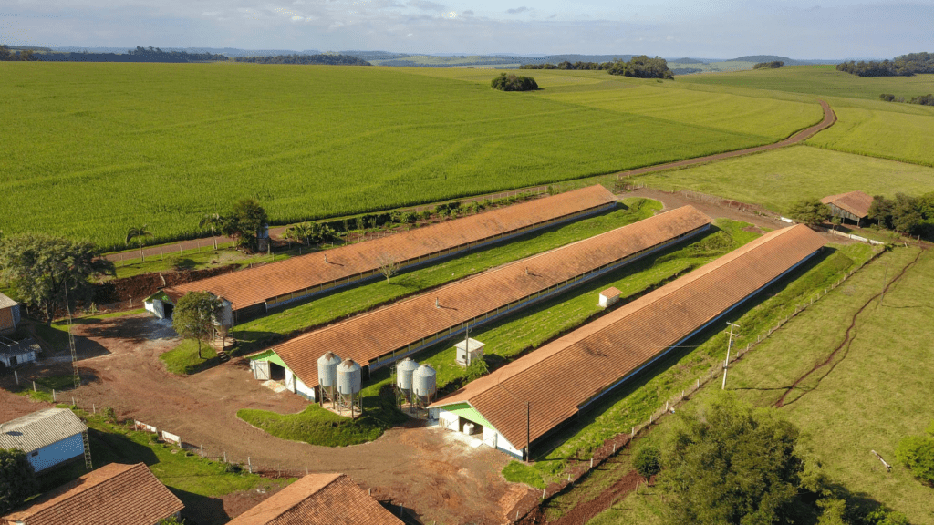 O Paraná investirá R$ 1 bilhão em créditos tributários pelo programa Paraná Competitivo em 2025, incentivando empresas, infraestrutura e sustentabilidade. Saiba como participar!