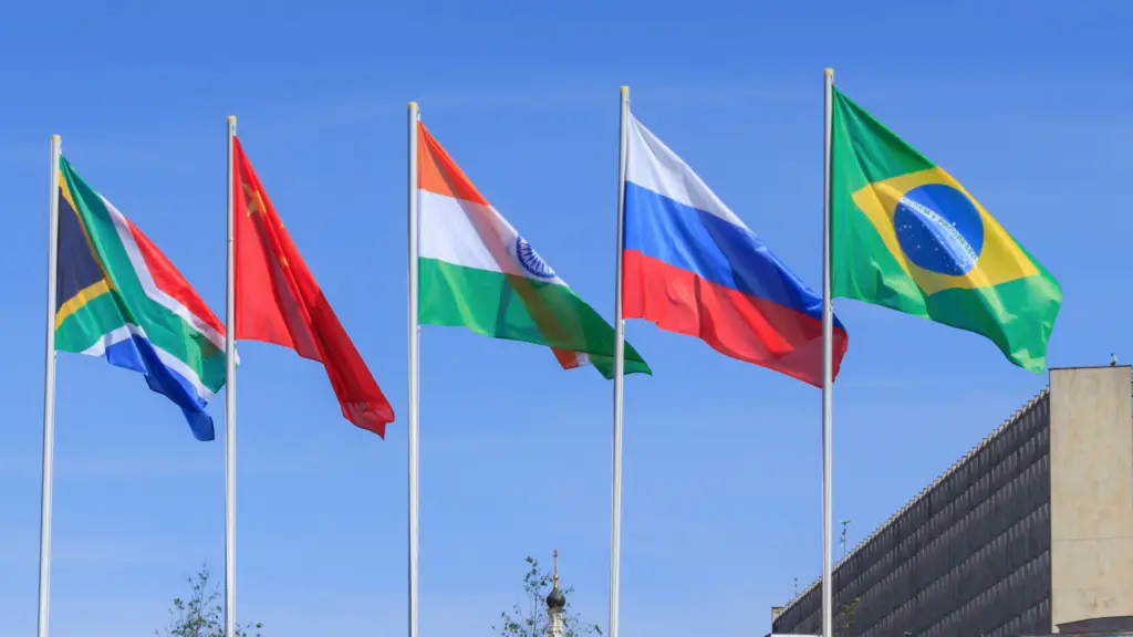 Brics Brasil debate crescimento e sustentabilidade no agro 3 Os países do Brics desempenham um papel crucial na produção agropecuária global, impulsionando o comércio e a segurança alimentar. Saiba como a cooperação do bloco pode transformar o setor agrícola.