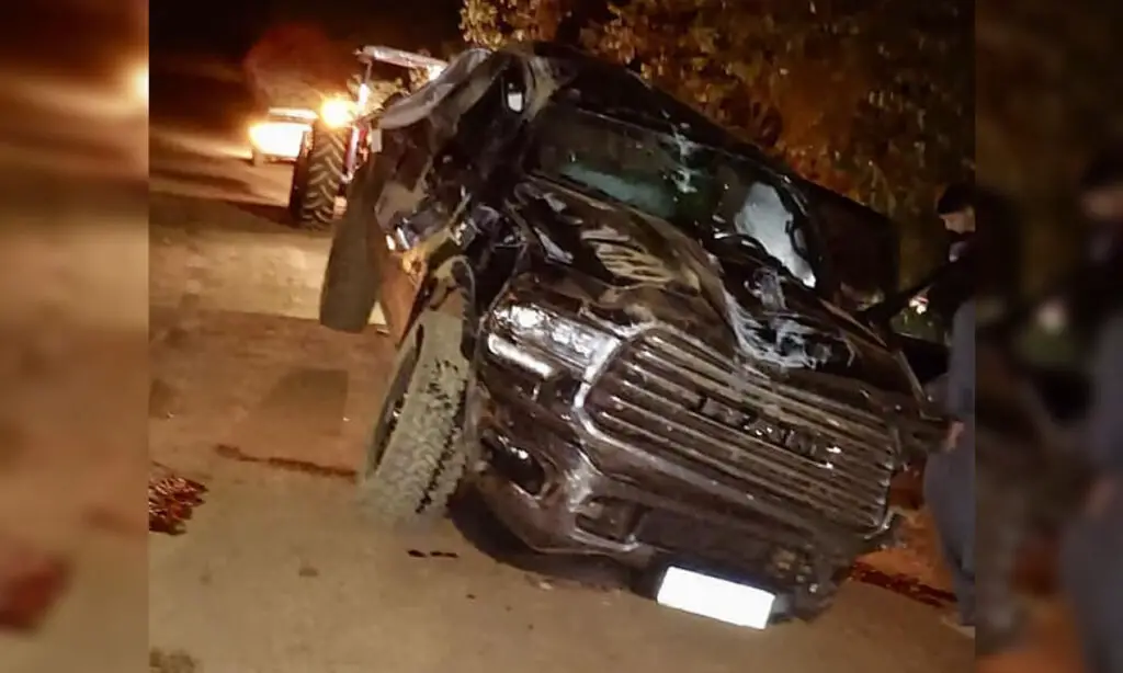 Cantor Baitaca fica ferido em acidente no RS 3 O cantor Baitaca perdeu o controle do veículo nas proximidades da ponte de ferro sobre o Rio Ijuizinho