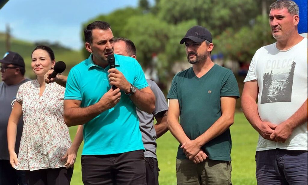 Abertura do Cerqueirense 2025 termina em empate em São Pedro Tobias 3 O Campeonato Municipal de Futebol de Dionísio Cerqueira - Cerqueirense 2025, teve sua abertura oficial no domingo, no campo do distrito de São Pedro Tobias
